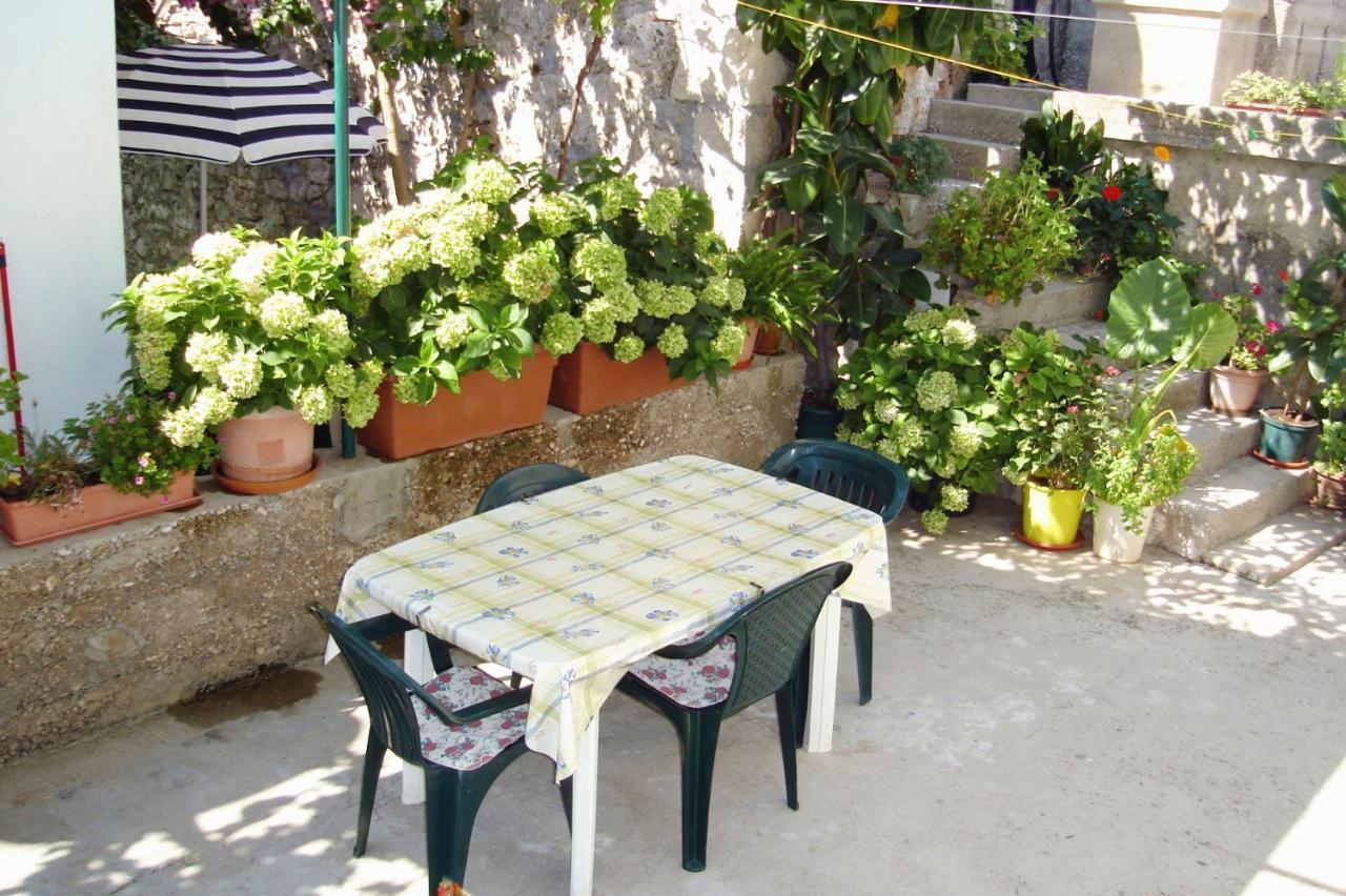 Apartments By The Sea Sucuraj, Hvar - 136 Ngoại thất bức ảnh